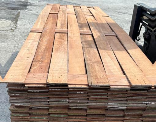 Azobe vlechtmatten. Vlechtmat ter ondersteuning van oevers