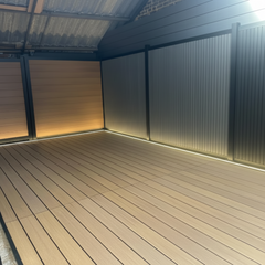Sfeerfoto uit onze toonzaal van Fiberdeck Exotics terras houtcomposiet co extrusie