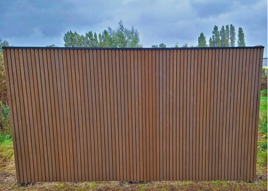 Mur de jardin Eluna en bois composite coextrudé